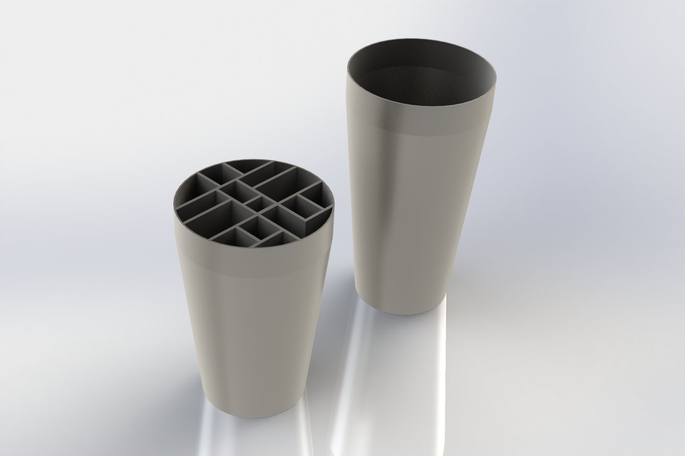 Cocktail Shaker in 304 Stainless with Lever Valve and Slide-Off Strainer